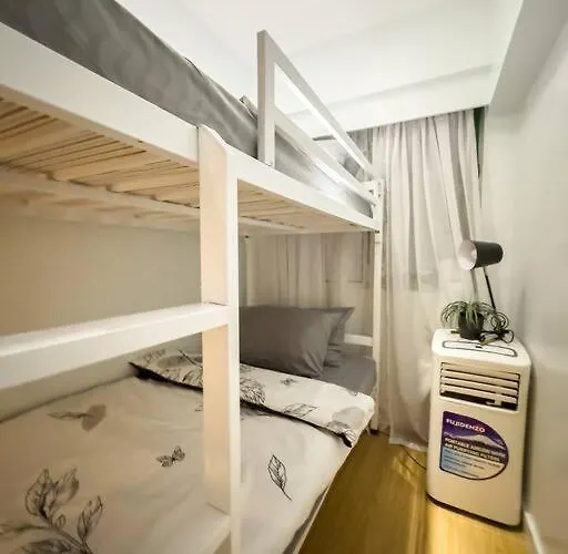 A2j Luxury 2br Bgc Near High Street, Malls Appartamento Manila