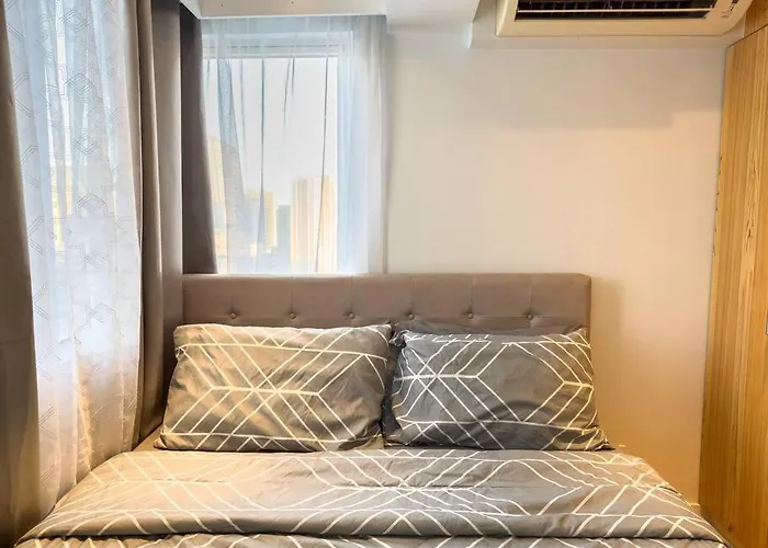 A2j Luxury 2br Bgc Near High Street, Malls Appartamento Manila