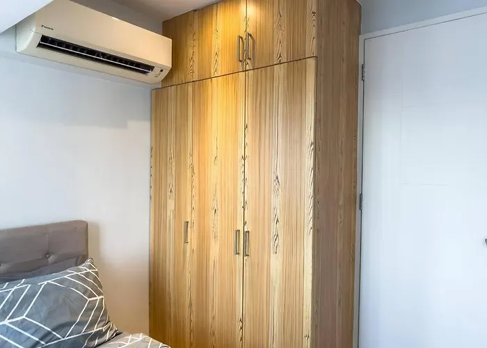 Appartamento A2j Luxury 2br Bgc Near High Street, Malls Manila
