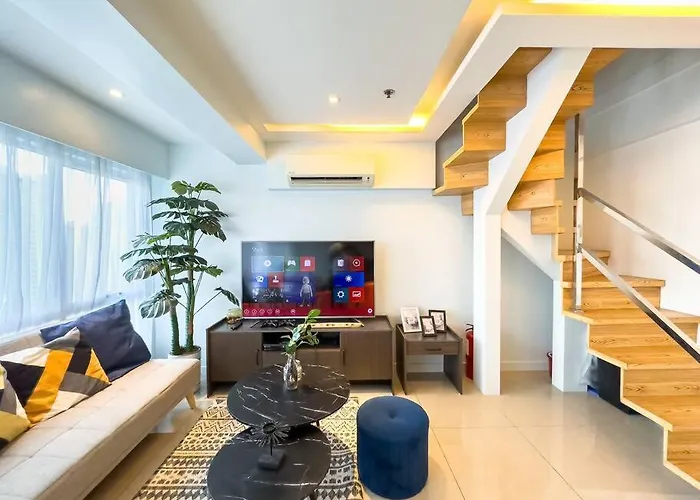 A2j Luxury 2br Bgc Near High Street, Malls Manila